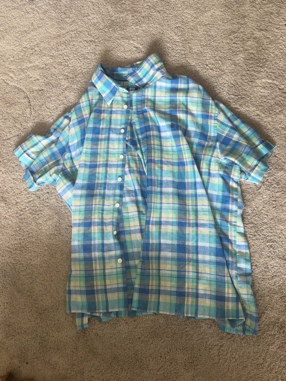 Men’s IZOD button up